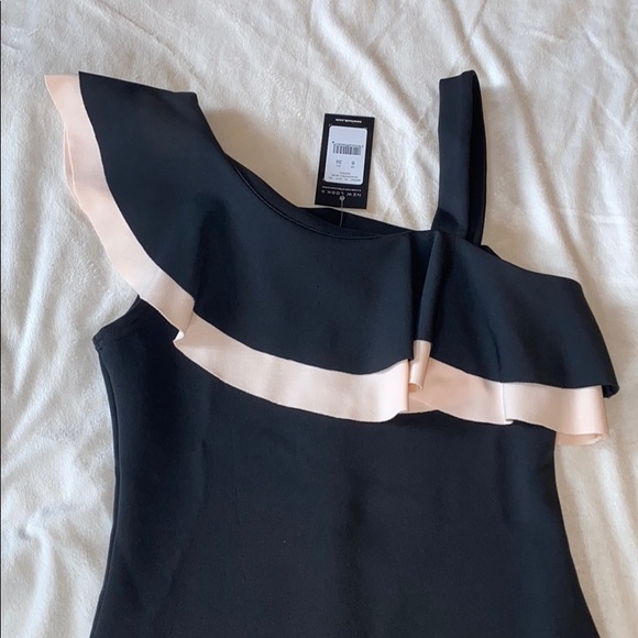 Dress - Picture 2 of 4